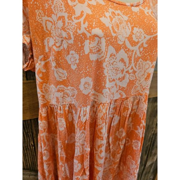 Torrid size 00 babydoll criss cross back floral peach color tunic (M /L) casual - Picture 3 of 7